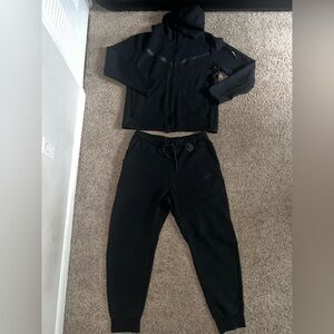 Black Hoodie and Jogger NIKE TECH SET